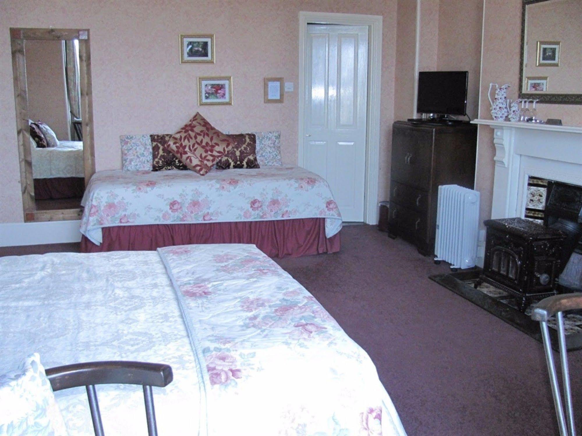 لوستويزيل Penrose Bed & Breakfast المظهر الخارجي الصورة
